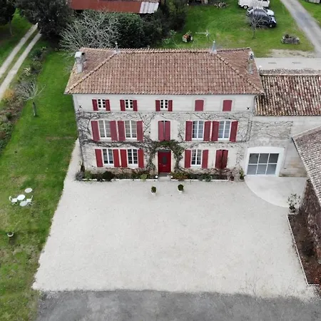 Maison Bourgeoise דירה *